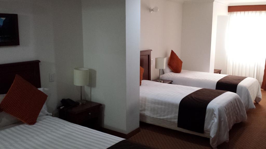 Blu Inn Hotel Bogota Bagian luar foto