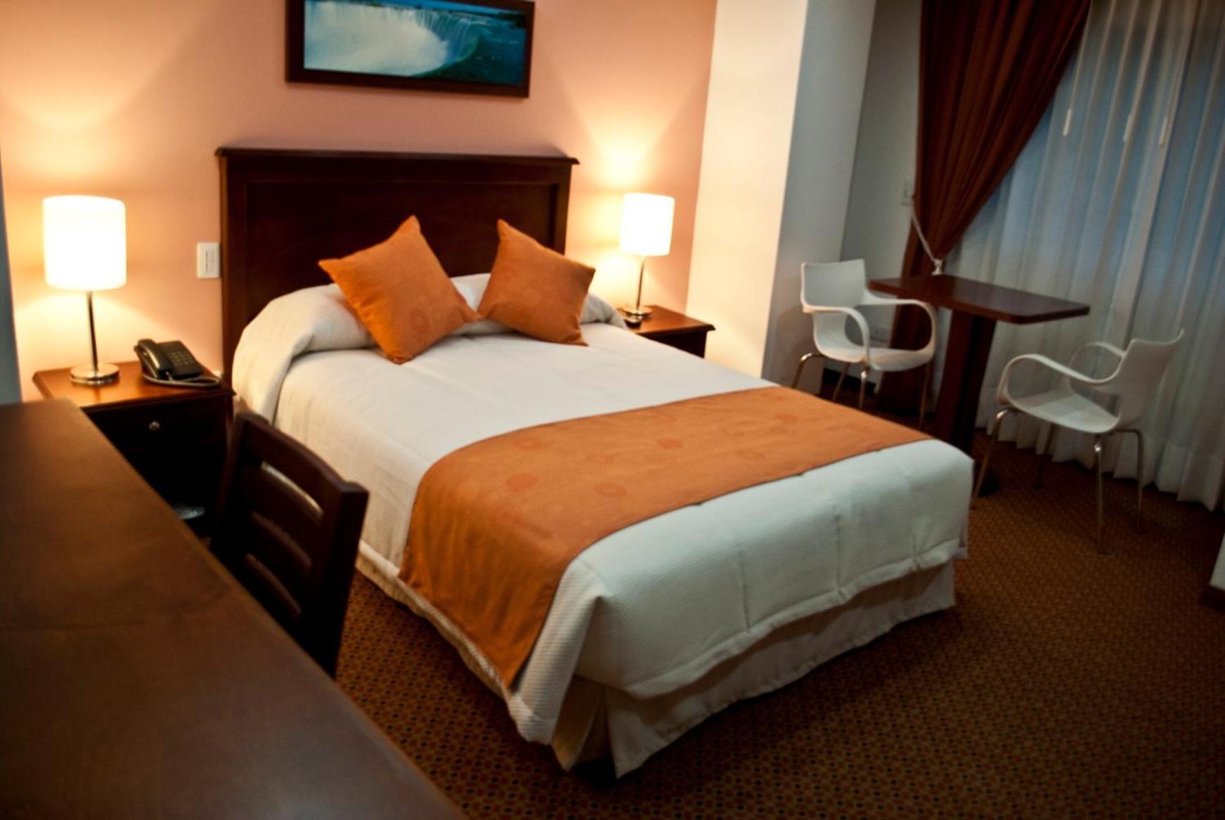 Blu Inn Hotel Bogota Bagian luar foto