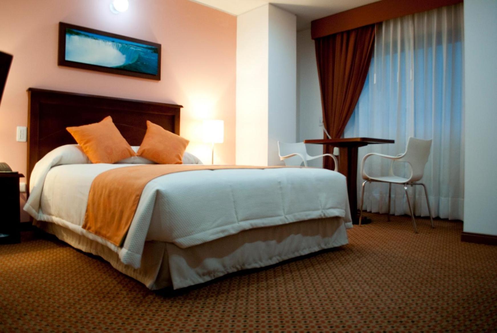 Blu Inn Hotel Bogota Bagian luar foto