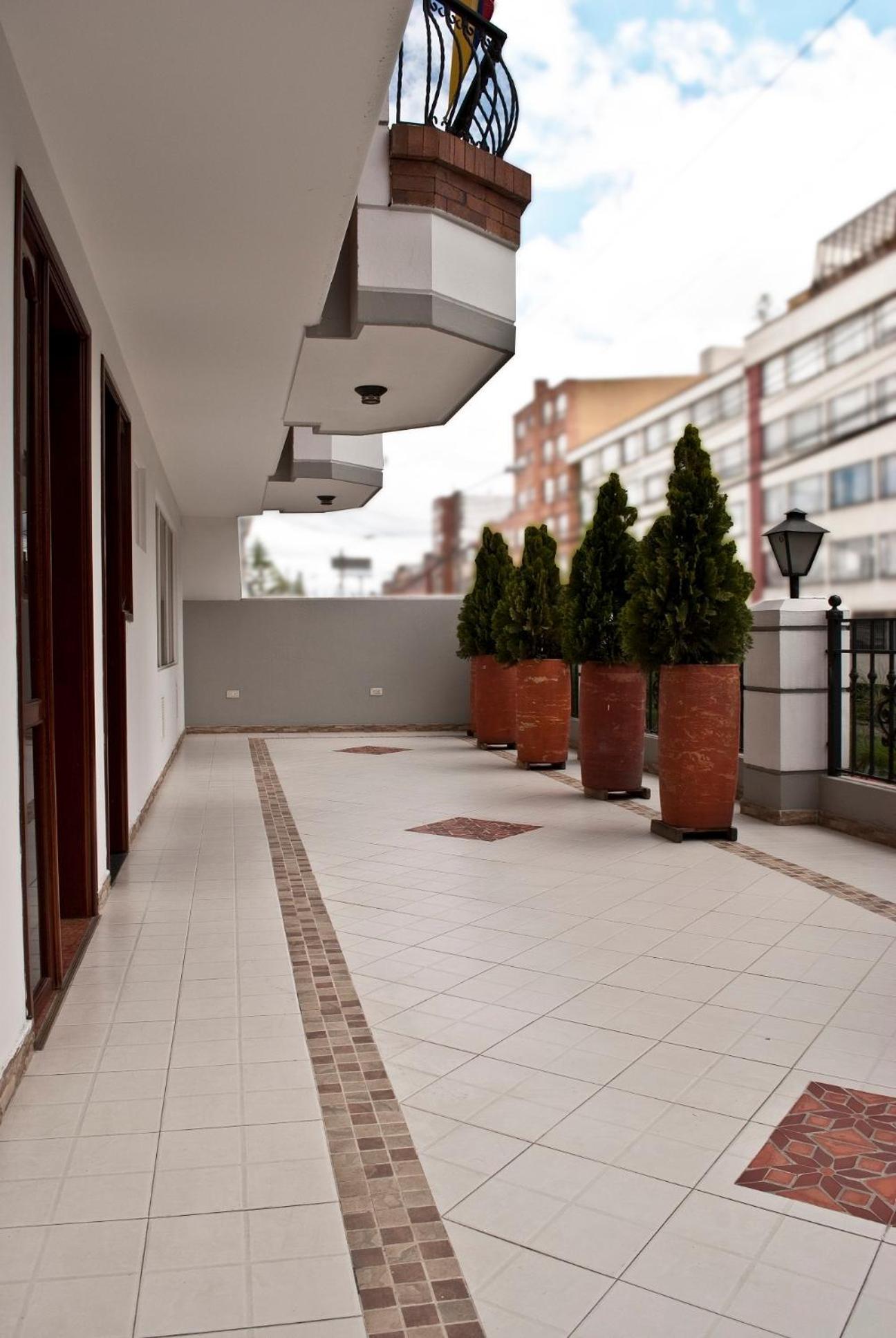 Blu Inn Hotel Bogota Bagian luar foto