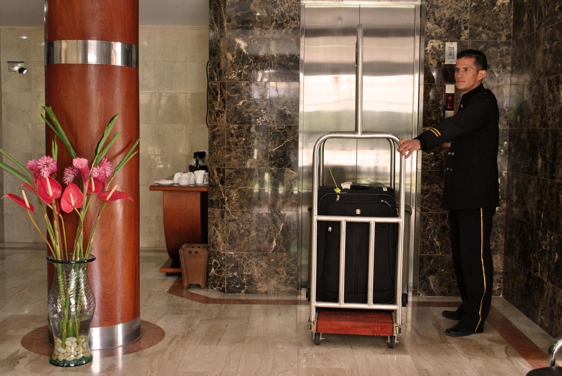 Blu Inn Hotel Bogota Bagian luar foto