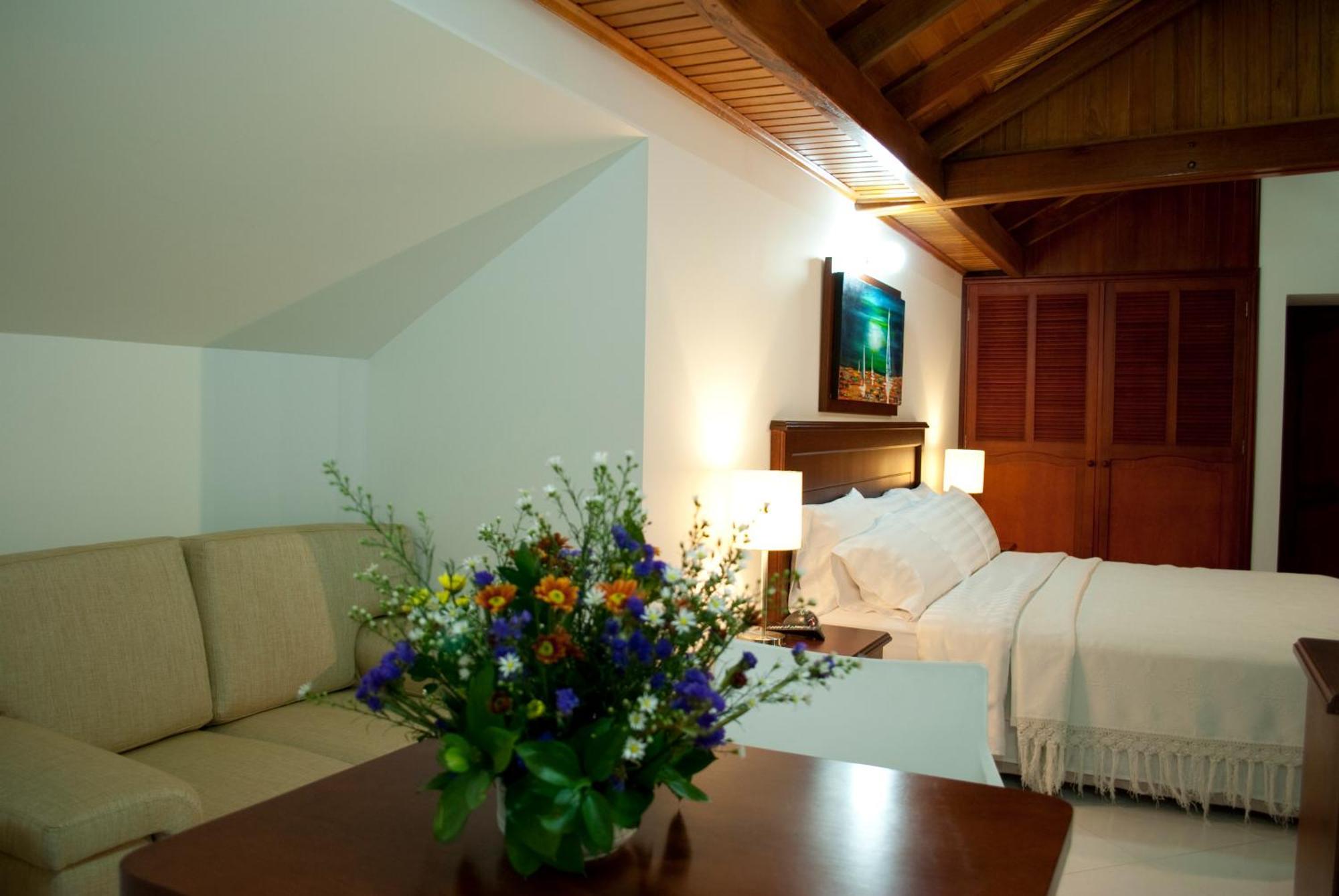 Blu Inn Hotel Bogota Bagian luar foto