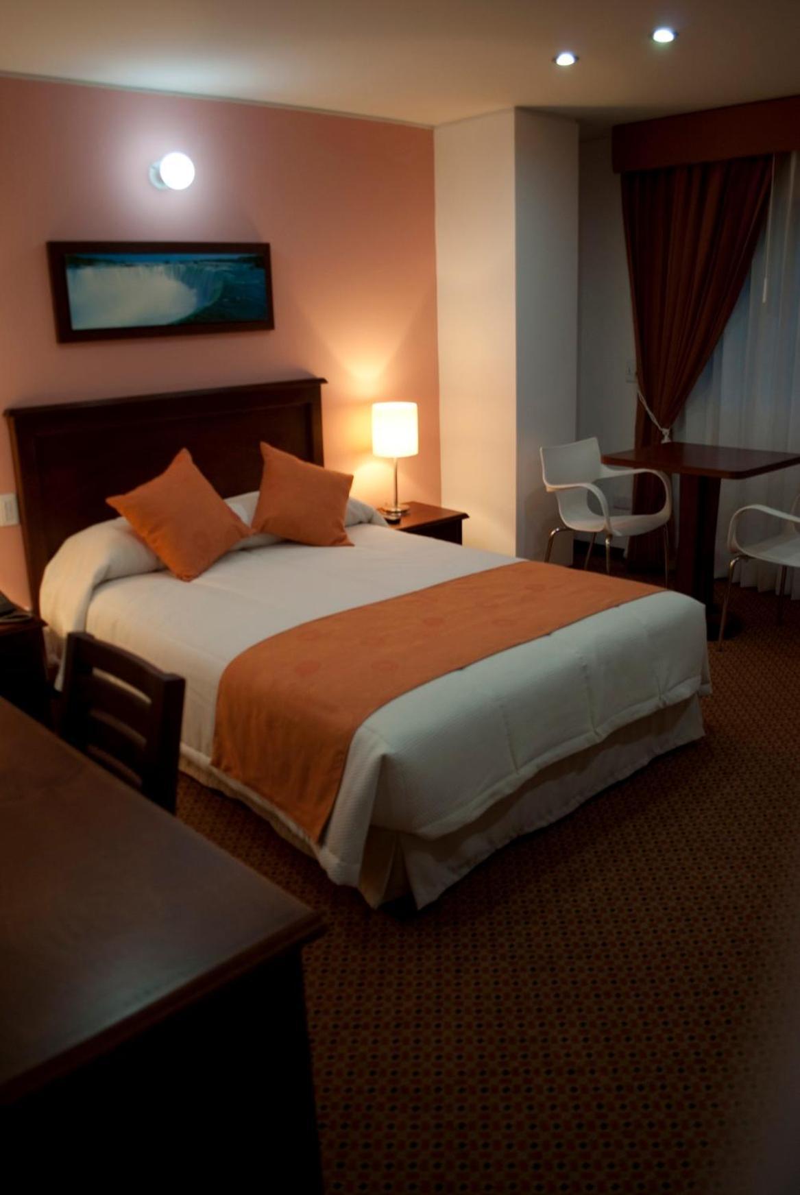 Blu Inn Hotel Bogota Bagian luar foto